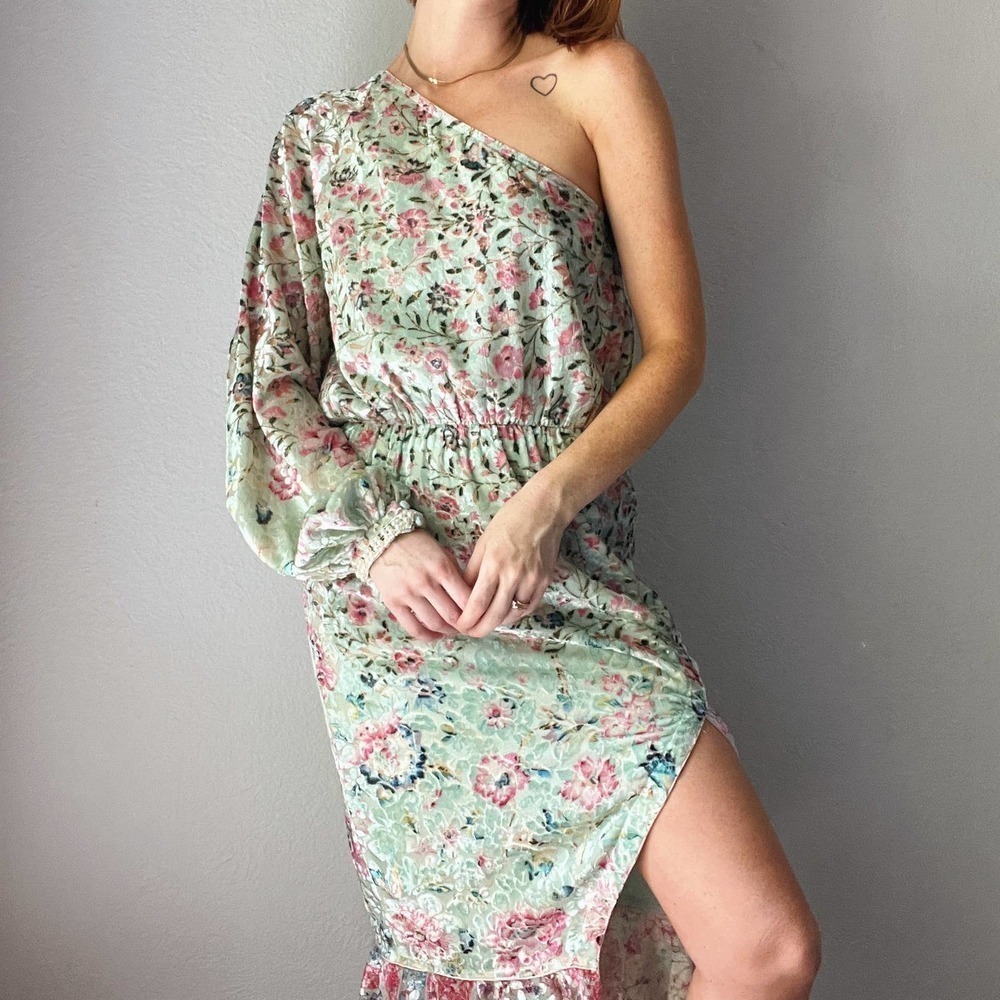 Hemant & Nandita Green Velvet Floral One Shoulder Midi Dress